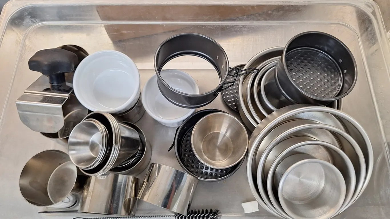 Bin Assorted, SS Cups, More