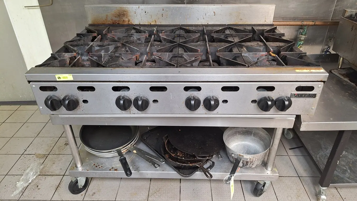 Vulcan 8 Burner Gas Cooktop with SS Stand on Wheels, 48" Wide
