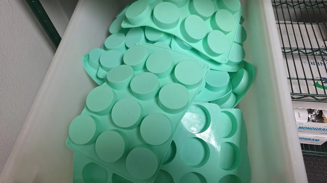 Assorted Poly Ice Puck Makers