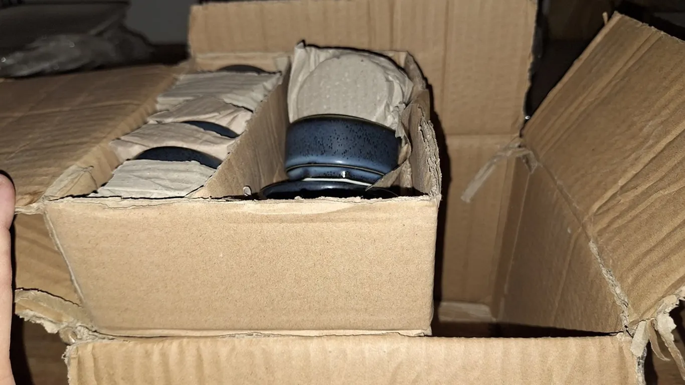 Box of Condiment Containers