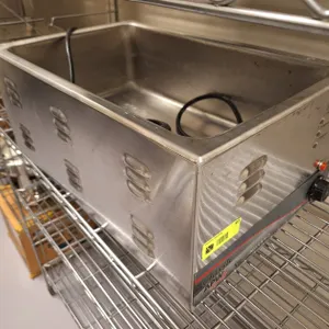 APW Wyott Classic Insulated Warmer, Model: W-3Vi