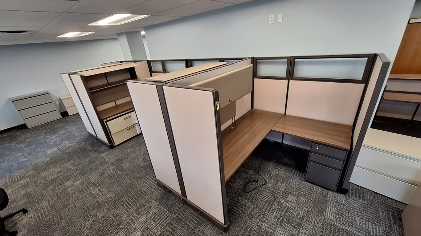 4 Workspace Cubicle System, 6'x6' Workspace, 67" Walls, All with Desks and Cabinets
