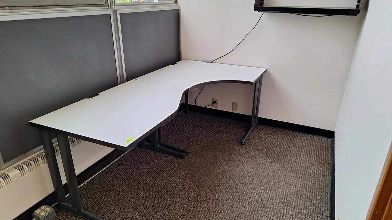 2 Piece Work Stations, 64"x42"x29"