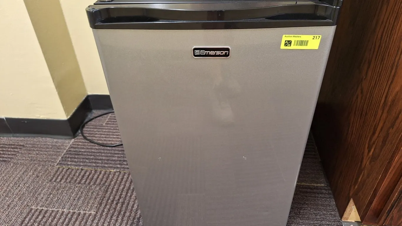 Emerson Mini Fridge, 26"