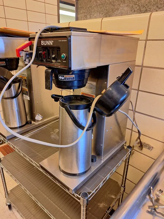Bunn CW Series Coffee Maker with Carafe, Model: CWTE APS/DV/PF