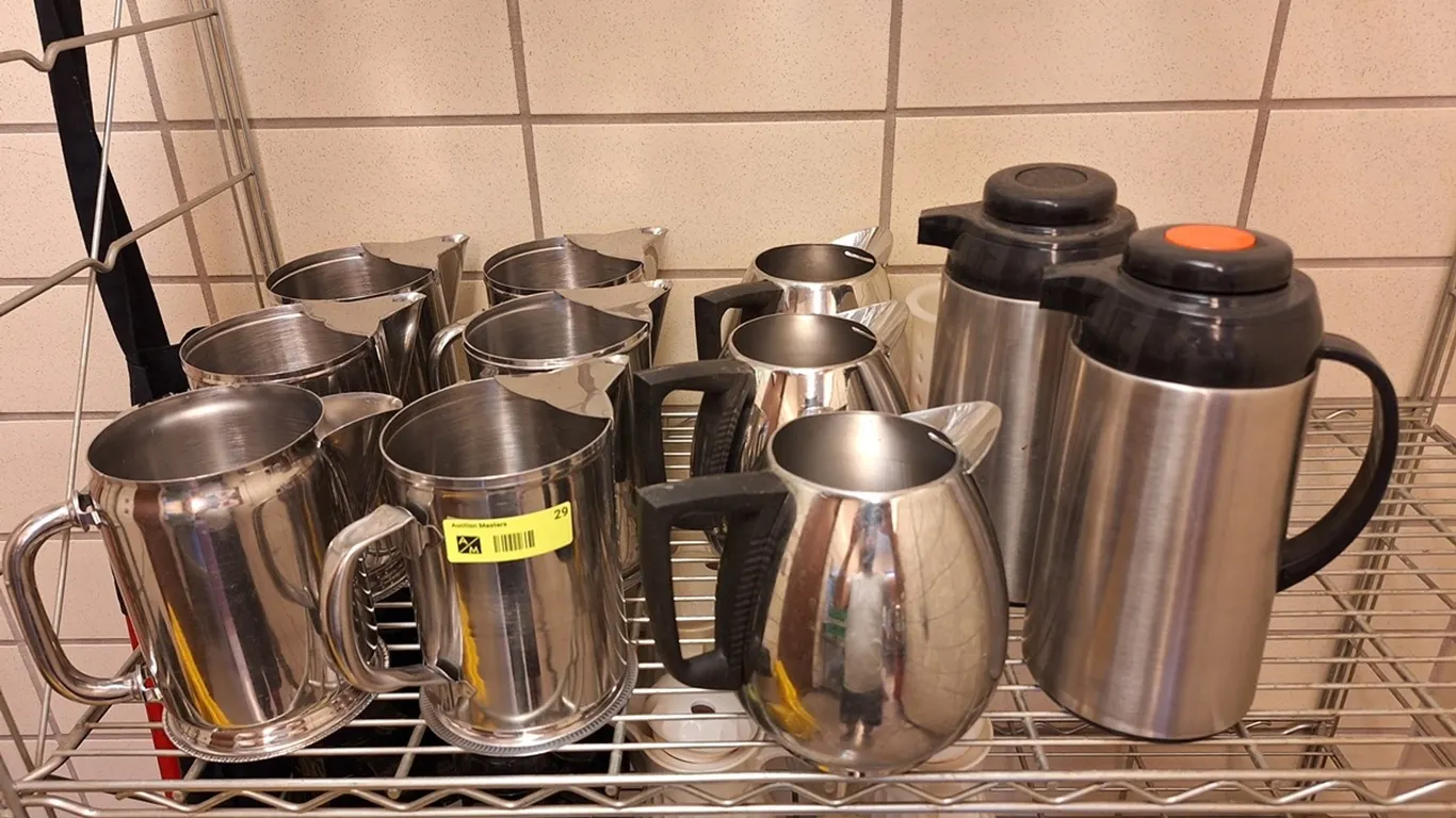 9 SS Pitchers, 2 Coffee Servers
