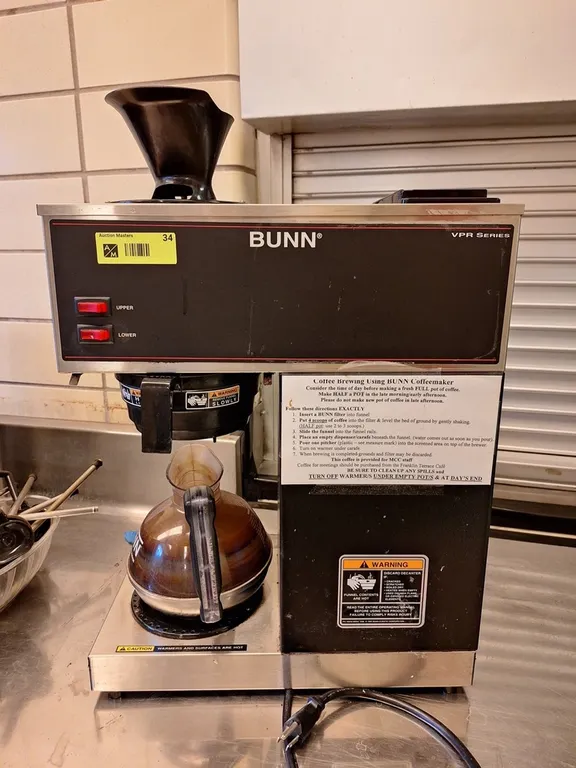 Bunn VPR Series Coffee Maker with Pot