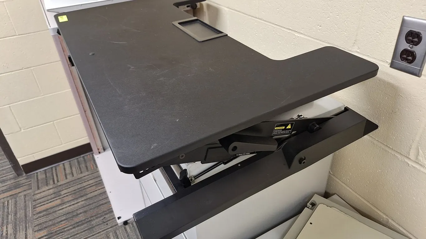 Adjustable Height Work Station, 36"W