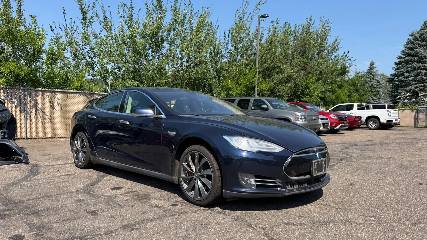 2014 Tesla Model S P85+