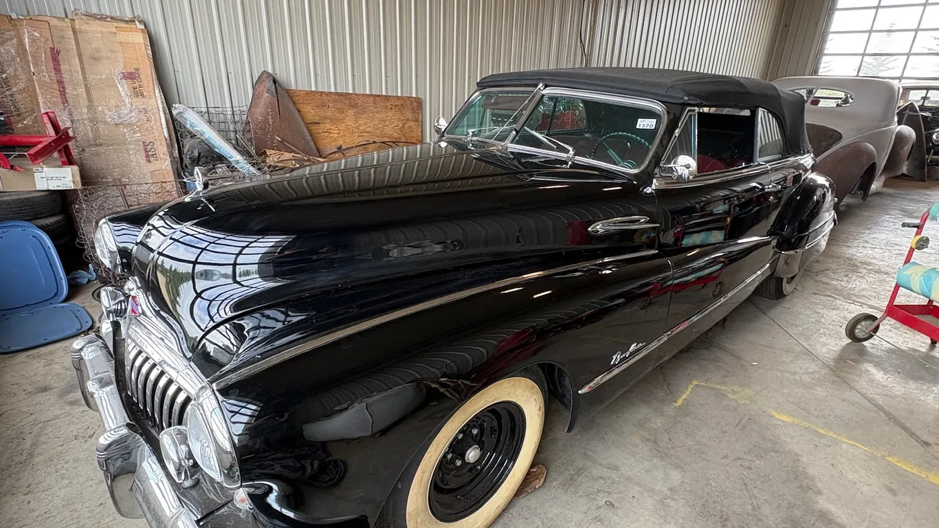 1948-1949 BUICK ROADMASTER CONVERTIBLE