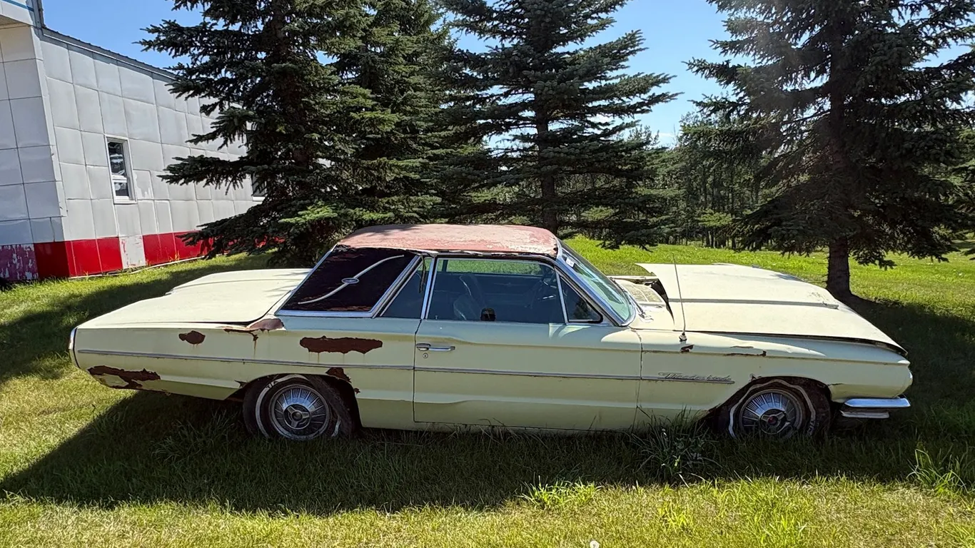 FORD THUNDERBIRD