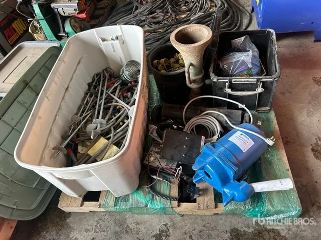 Goulds Submersible Sewage Pump, Hoses, Fittings & Hardware