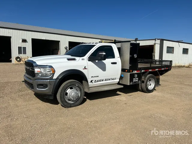 2023 Ram 5500HD SLT 4x4 Flatbed Truck