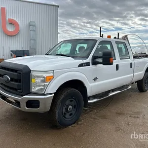 2011 Ford F-350 4x4 Crew Cab Pickup