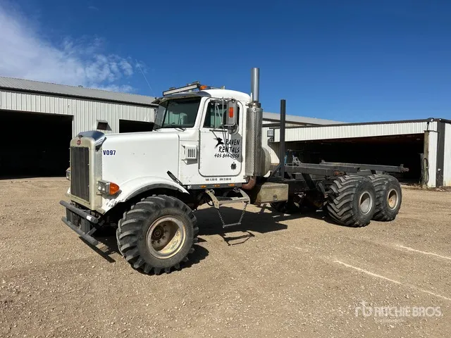 1994 Peterbilt 378 6x4 Rig Mat Shuttle Floater Flatbed Truck