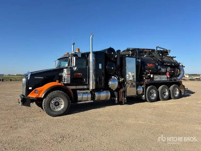 2013 Westech WT92 on 2014 Kenworth T800 8x6 Sleeper Vacuum Excavator Truck