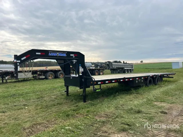 2023 Load Trail 32 ft T/A Gooseneck Tilt Deck Trailer