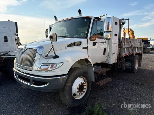 2012 International 4300 4x2 S/A Dump Truck (Inoperable)