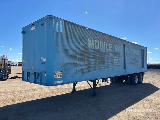2000 Fruehauf 40 ft x 96 in T/A Van Trailer