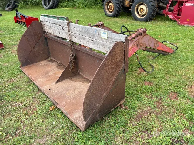 New Idea 84 in Front Loader Attachment