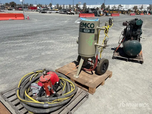 2019 Clemco 1648 Sand Blaster