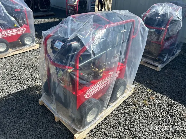 Easy-Kleen Magnum Gold Pressure Washer (Unused)