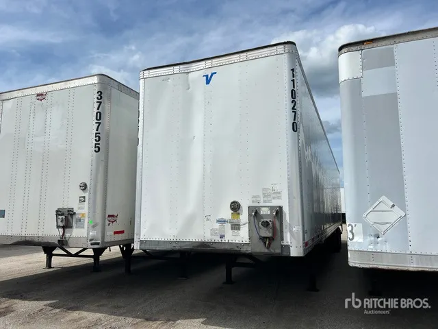 2021 Vanguard Maxcube 53 ft x 102 in T/A Van Trailer