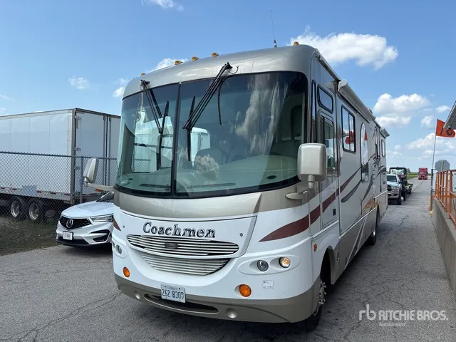 2004 Coachmen Motor Home
