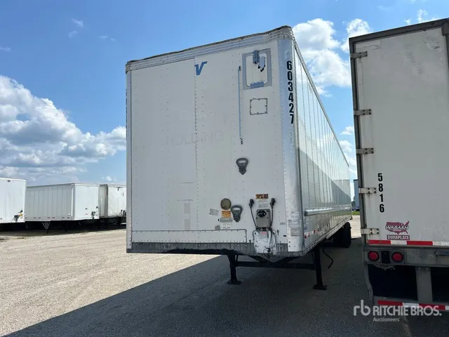 2016 Vanguard VXP 53 ft x 102 in T/A Van Trailer