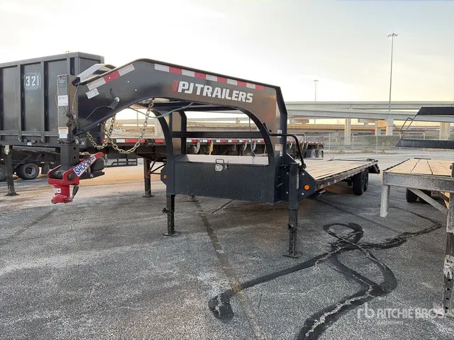 2026 PJ Trailers LS302 30 ft T/A Gooseneck Equipment Trailer