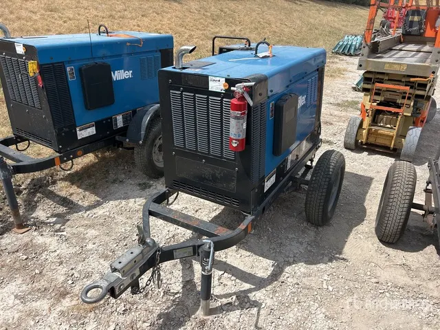 Miller Electric Big Blue 400 Pro 400 A Mobile Multi-Process Engine Driven Welder