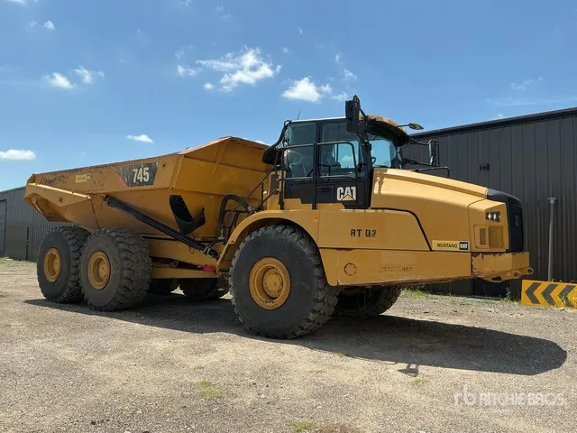 2019 Cat 745 Articulated Dump Truck