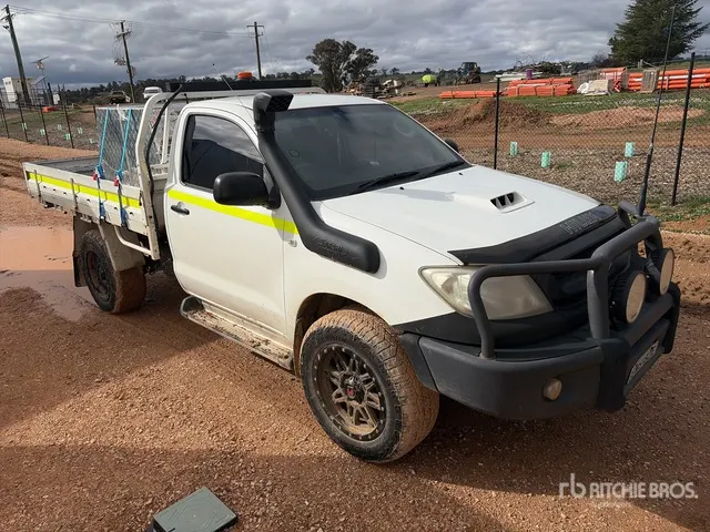 2011 Toyota HiLux 4x4 Pickup