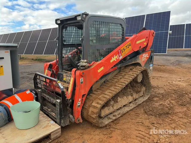 2022 Kubota SVL97-2 Compact Track Loader