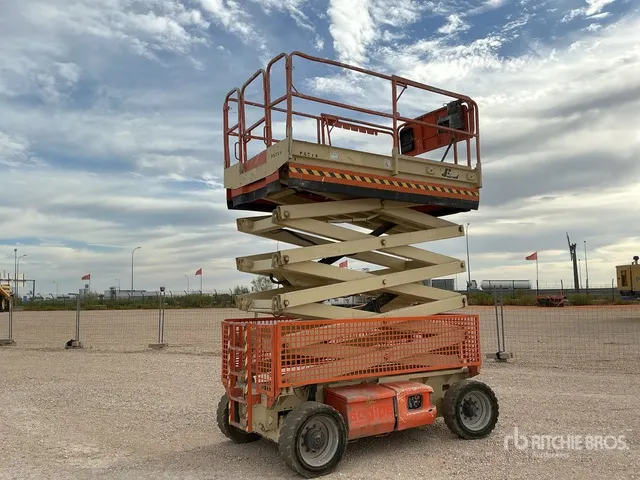 2005 JLG 4069LE Electric Scissor Lift