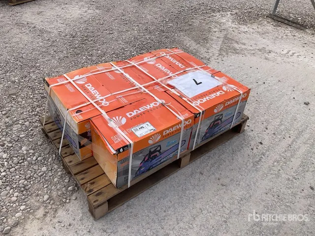 Quantity of (6) Daewoo DACS5218 Chain Saw (Unused)