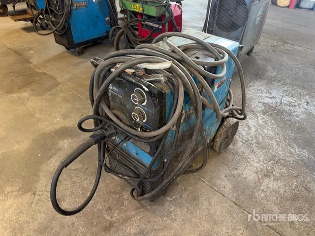 200 A Mobile Multi-Process Electric Welder
