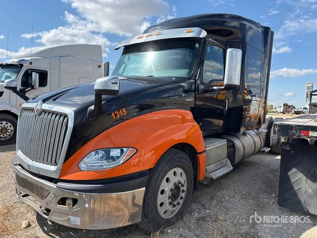 2019 International LT625 6x4 T/A Sleeper Truck Tractor (Inoperable)