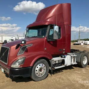 2012 Volvo VNL300 T/A Day Cab Truck Tractor