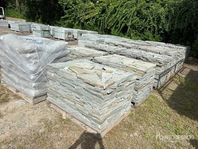 Quantity of (14) Pallets of Irregular Patio Stone & Bagged Stone Stone (Unused)
