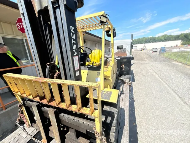 2000 Hyster H100XM Forklift