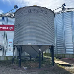 Westeel-Rosco +/- 1500 bu 4 Ring Hopper Grain Bin
