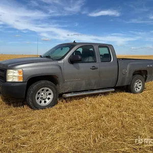 2009 Chevrolet Silverado 1500 4x4 Extended Cab Pickup