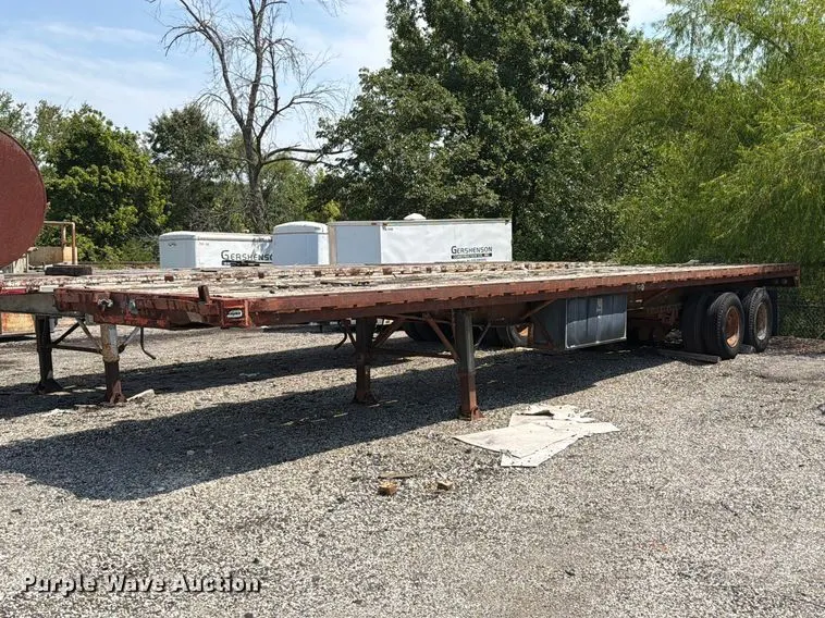 1974 Transcraft flatbed trailer