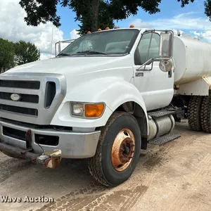 2013 Ford F750 Water Truck