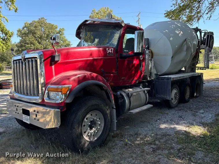 2023 International HX520 ready mix truck