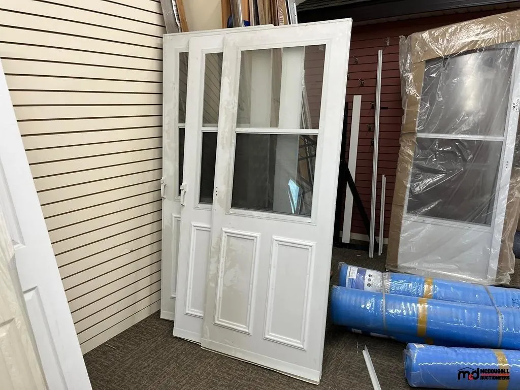 (3) Storm Doors
UNRESERVED