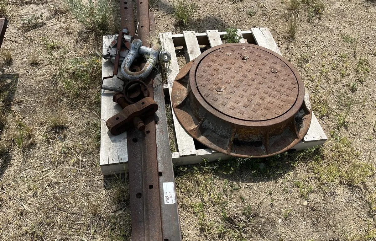 Norwood Foundry Cover, Gasboy Pump and Steel Parts
UNRESERVED