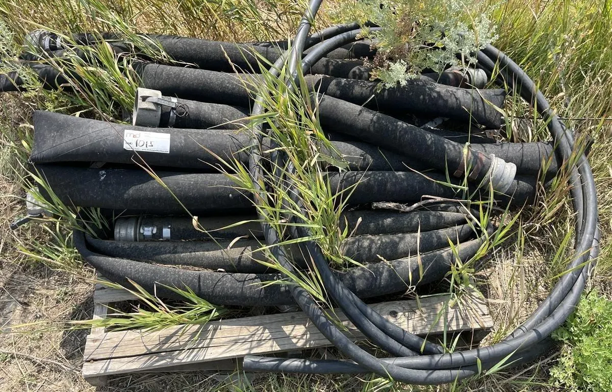 Assorted Hoses with Couplings
UNRESERVED