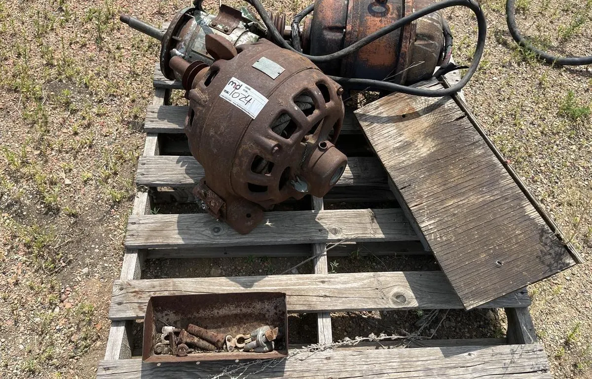 Industrial Electric Motors and Rigging Parts
UNRESERVED